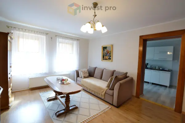 opolskie, kluczborski, Kluczbork, Waryńskiego, Przestronne 95,5 m² w pięknej kamienicy